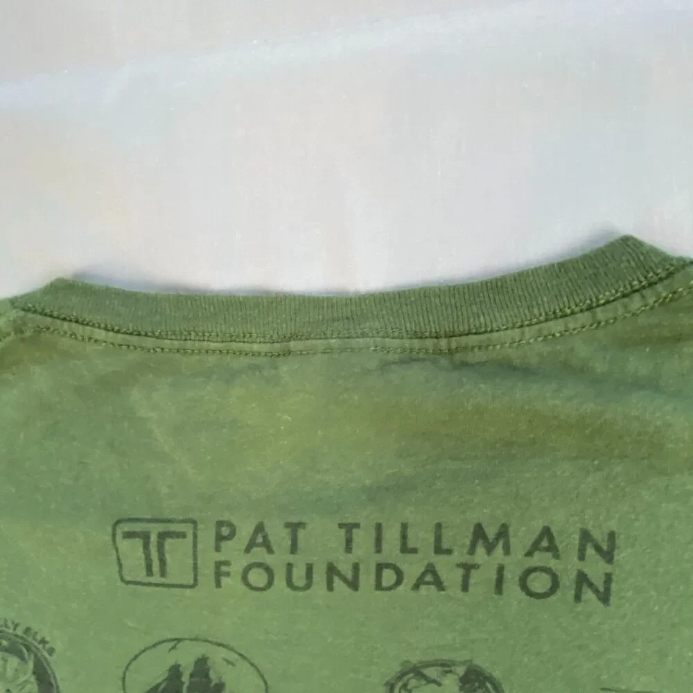 Gildan Men RVRHS Devil Dash Pat Tillman Foundation Graphic T-Shirt Olive Green L